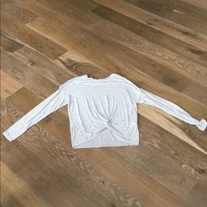 Lush twisted long sleeve T-shirt